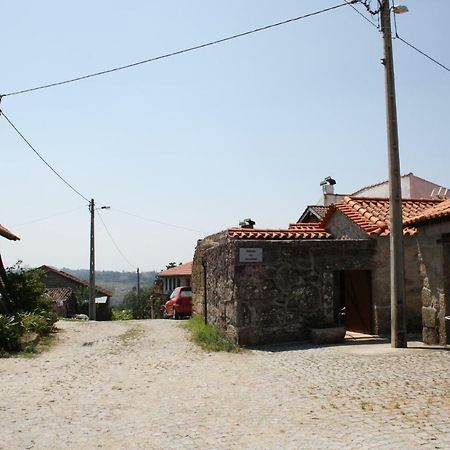 Villa Casa De Pedra à Viseu Extérieur photo