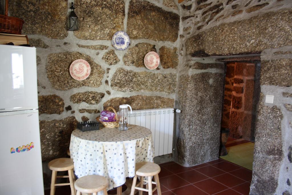 Villa Casa De Pedra à Viseu Extérieur photo