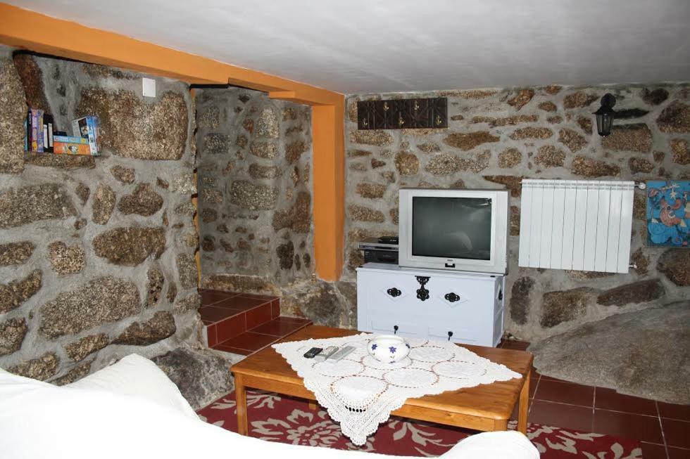 Villa Casa De Pedra à Viseu Extérieur photo