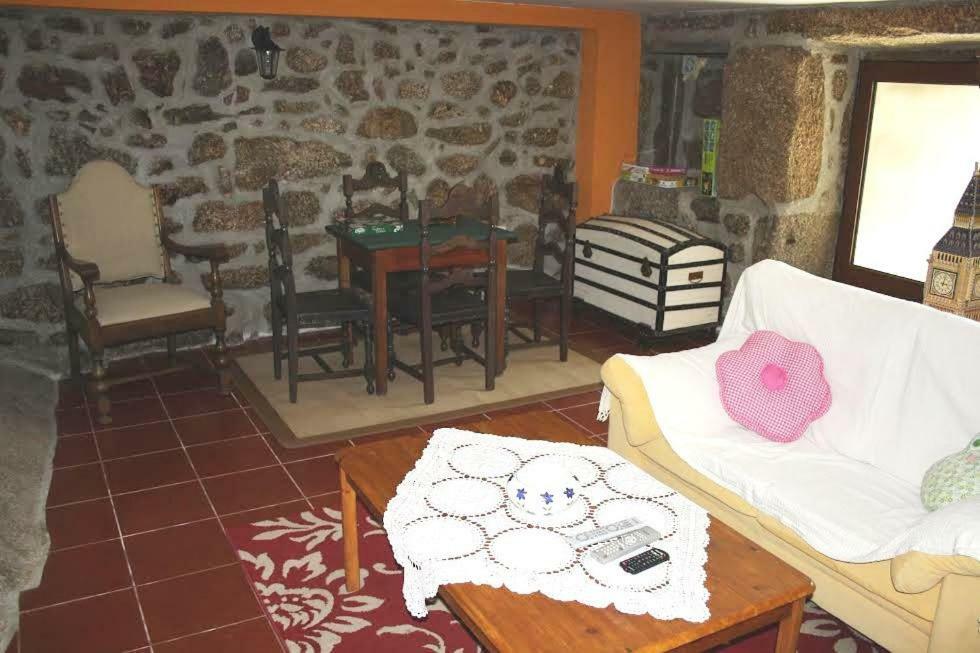 Villa Casa De Pedra à Viseu Extérieur photo