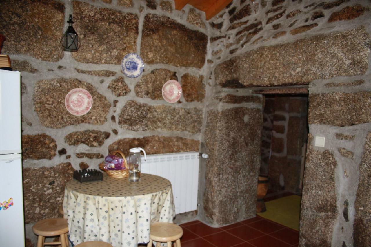Villa Casa De Pedra à Viseu Extérieur photo